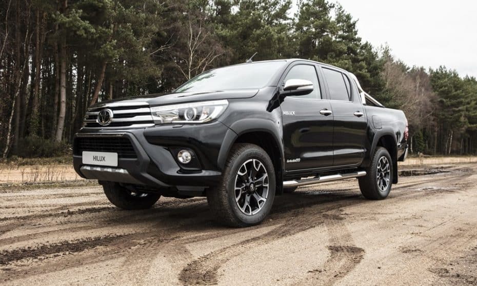 Toyota Hilux Invincible 50 Chrome: El pick up se viste de gala para celebrar sus 50 primaveras