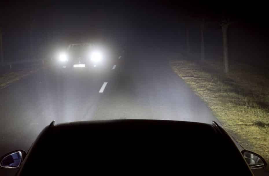 ¿Puedo montar luces LED en mi coche? Normativa y legalidad