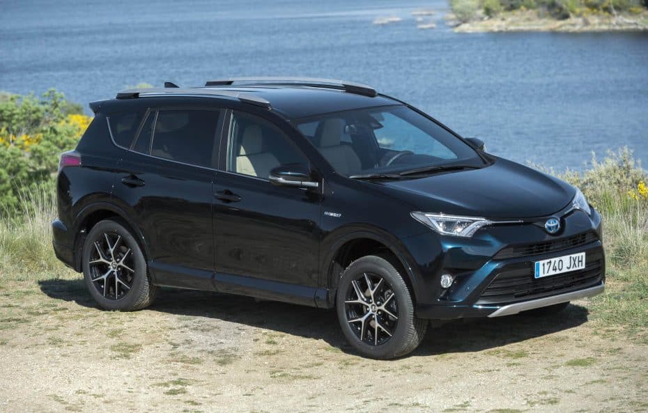 Estos fueron los híbridos más vendidos en España en enero: Toyota no tiene rival