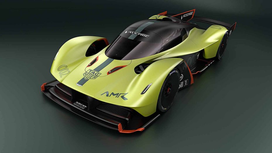 Aston Martin Valkyrie AMR Pro: 1.100 CV y mucha fibra de carbono directos a la pista