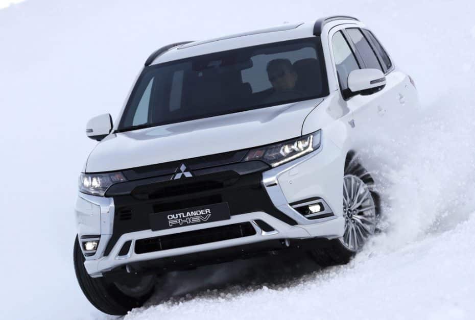 Así es el renovado Mitsubishi Outlander PHEV: Más autonomía y prestaciones