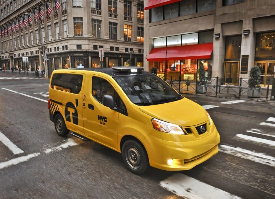 ¿Por qué son amarillos (y verdes) los taxis de Nueva York? ¿De qué marca son?