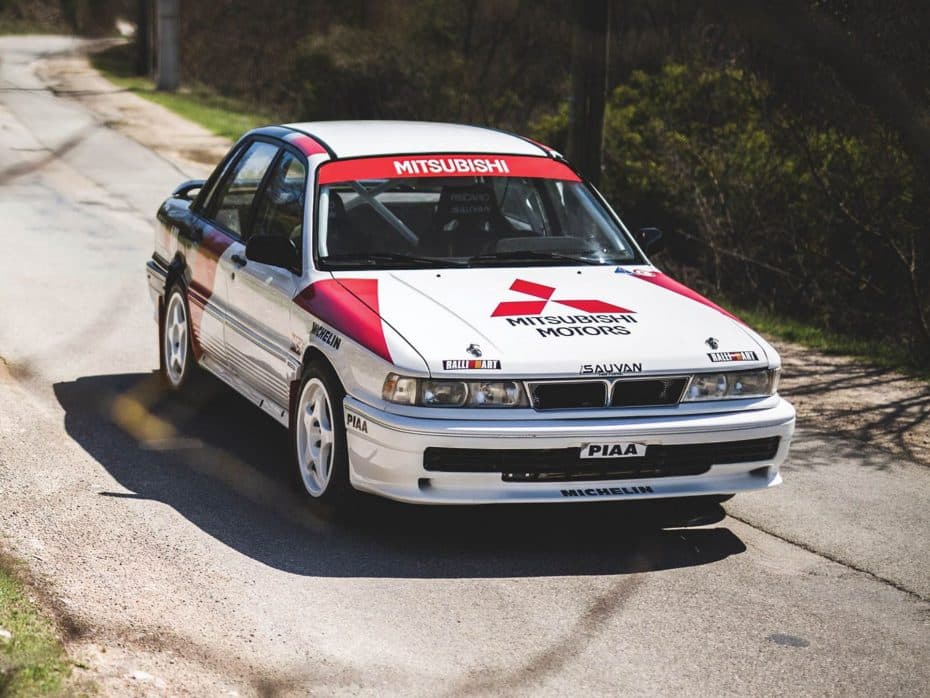 Con este Galant VR-4 del Grupo A podrás revivir los años de gloria de la firma japonesa