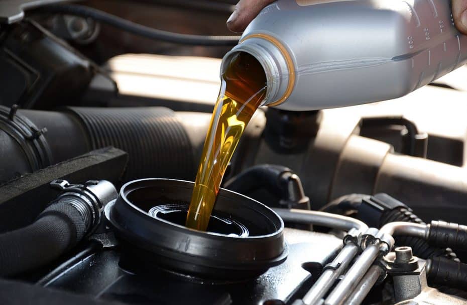 ¿Qué aceite lleva mi coche? No cometas errores a la hora de cambiarlo