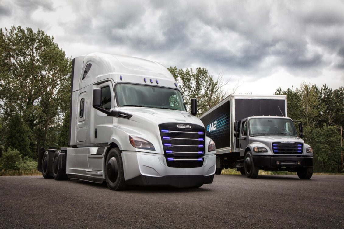 Daimler se lo pondrá difícil a Tesla con dos nuevos camiones eléctricos ‘Freightliner’