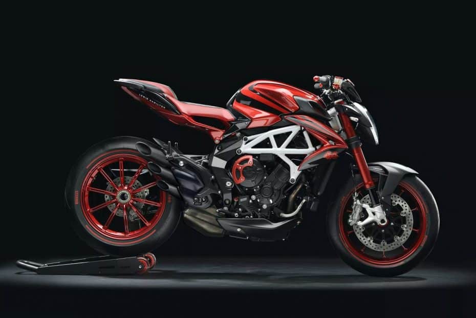 MV Agusta y Lewis Hamilton han diseñado la exclusiva Brutale 800 RR LH44 ¡Corre que vuelan!