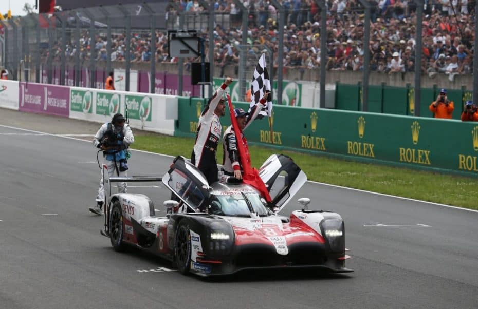 Alonso, Buemi, Nakajima y el Toyota TS050 HYBRID ganan las 24 horas de Le Mans
