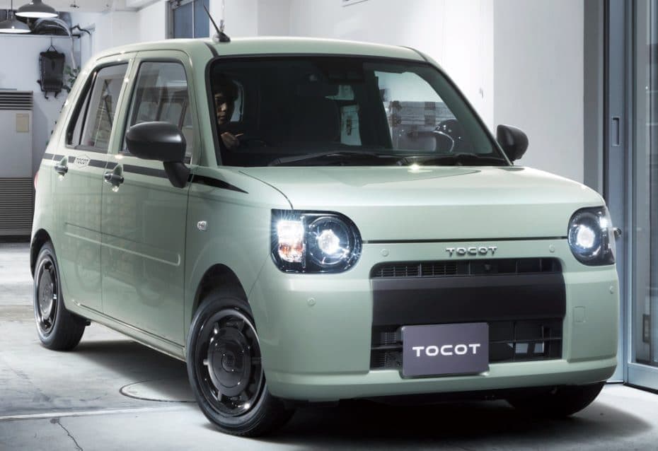 Daihatsu mira tocot