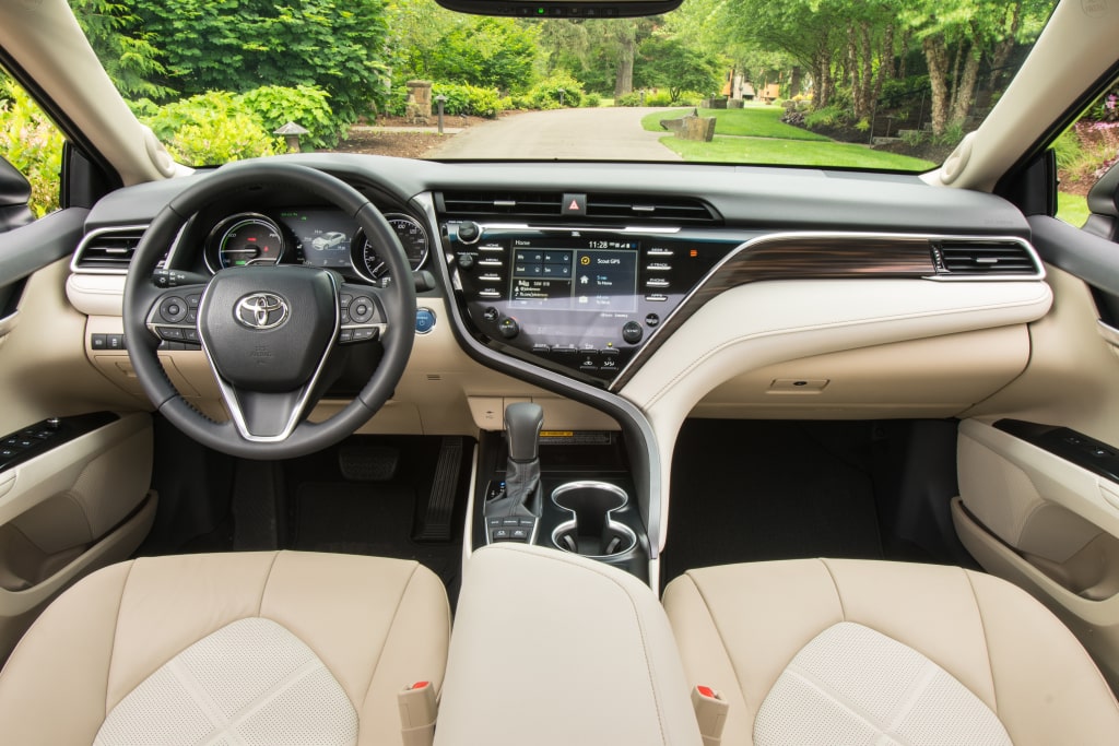 [Imagen: toyota_camry_hybrid_xle_5.jpg]