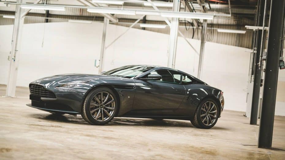 ‘Q by Aston Martin’ nos deleita con dos exquisitas ediciones especiales sobre la base del DB11