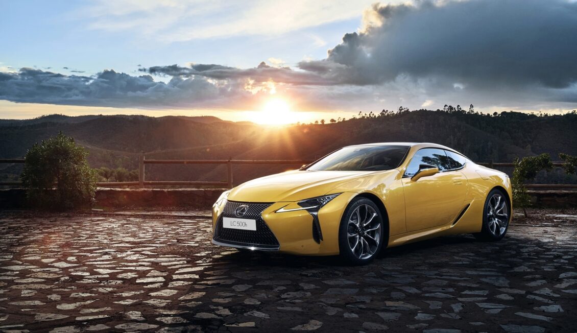 Lexus LC 500h Yellow Edition: El coupé insignia nipón acaparará todas las miradas en París