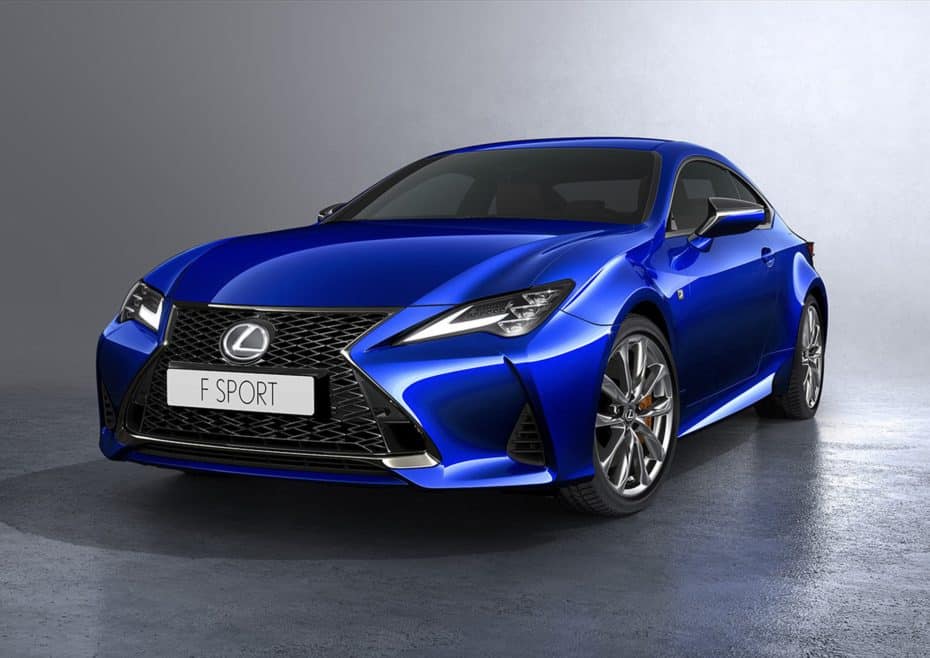 El Lexus RC se actualiza con pequeños cambios estéticos para seguir la senda del LC