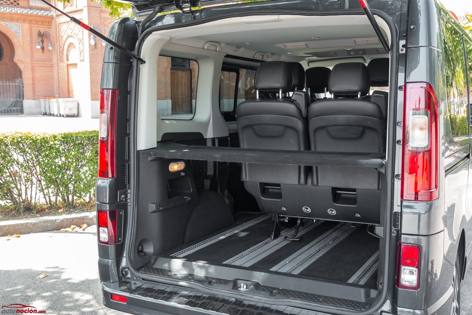 opel vivaro 2019 9 plazas