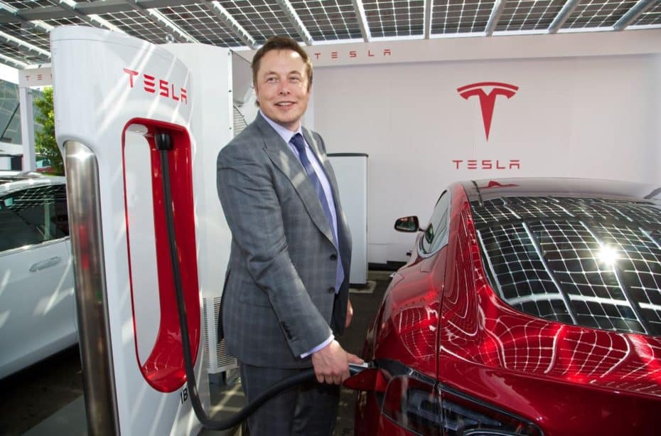 Elon Musk quiere desconectar a Tesla de la Bolsa