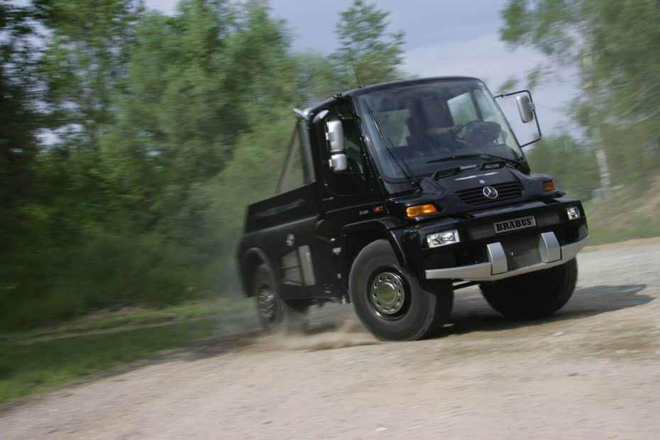 BRABUS U 500 Black Edition: Un Unimog nacido para el país de los petrodólares