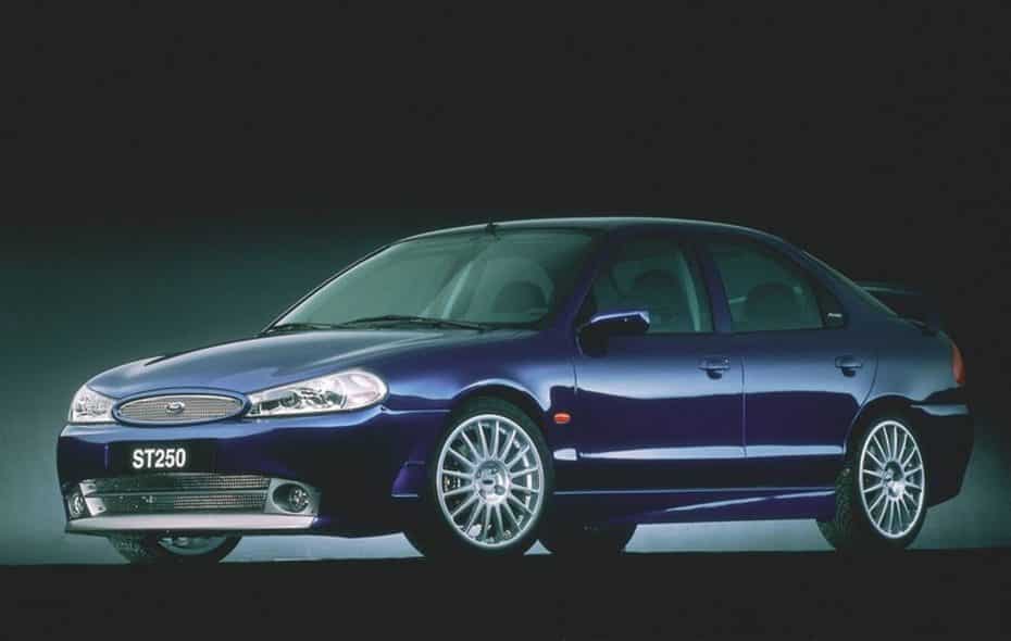 Así era el Ford Mondeo ST250 ECO Concept, todo un adelantado a su tiempo