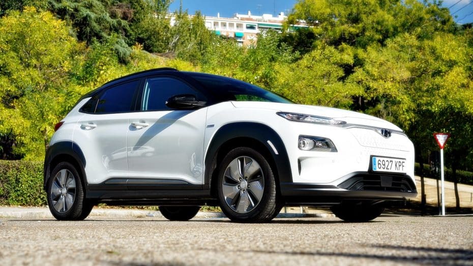 Prueba Hyundai Kona Eléctrico de 64 kWh con 482 km de autonomía: ¿El primer eléctrico interesante?