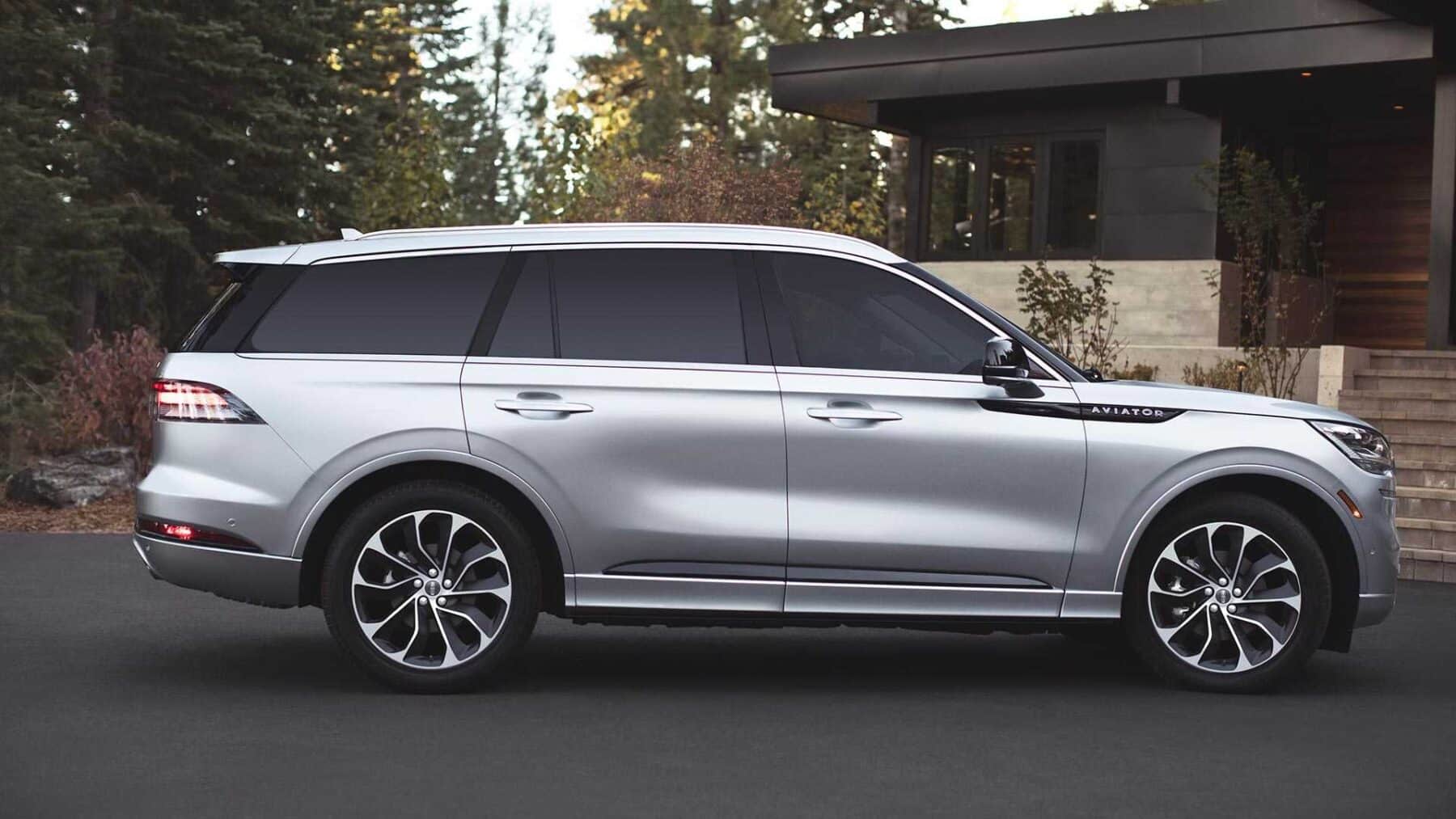 Lincoln Aviator 2019 Un lujoso SUV PHEV de 7 plazas