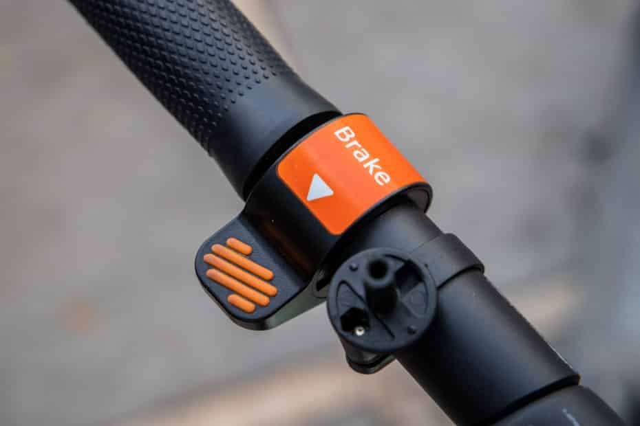 El patinete eléctrico es un medio de transporte ligero y cómodo para la ciudad