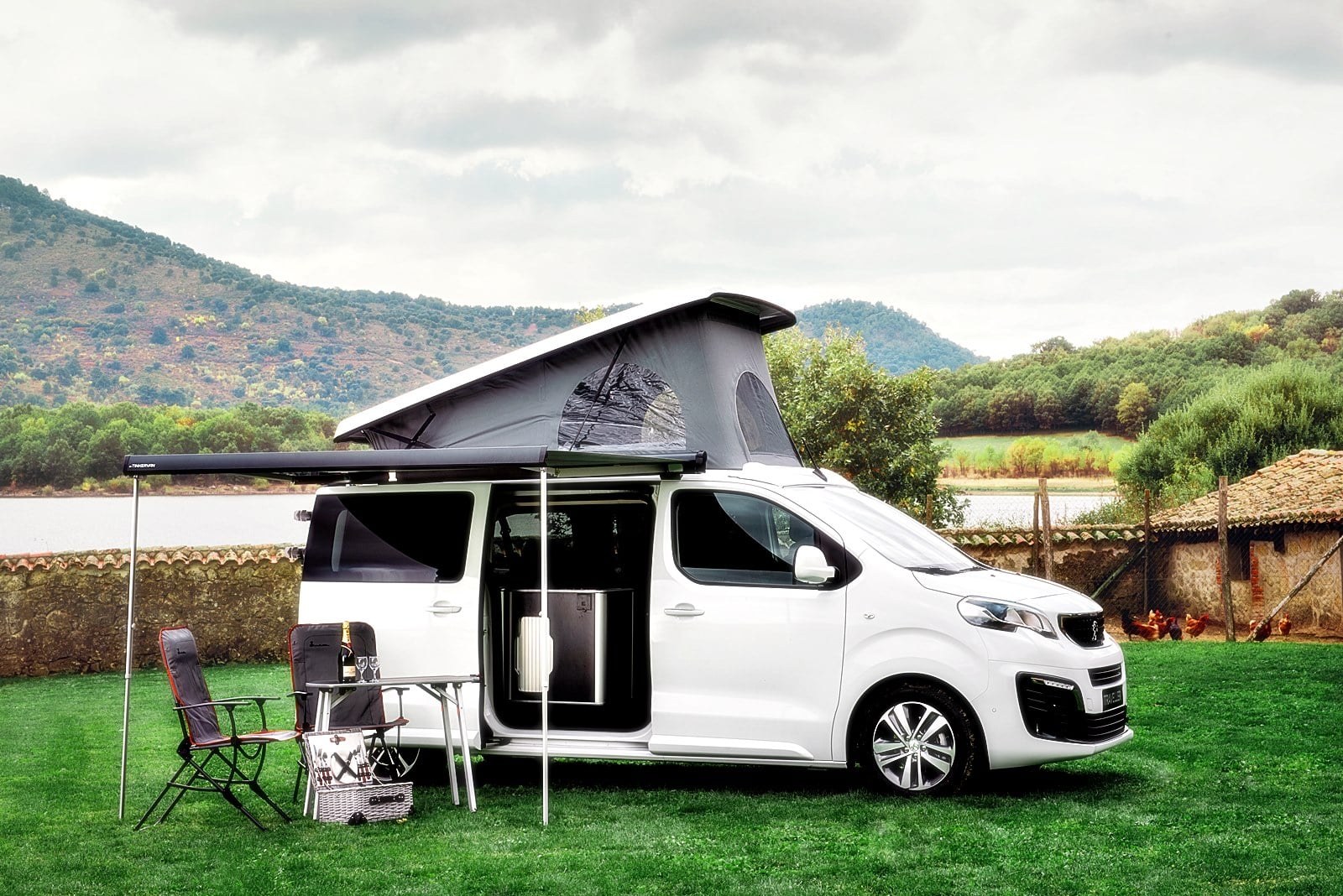Микроавтобус peugeot traveller