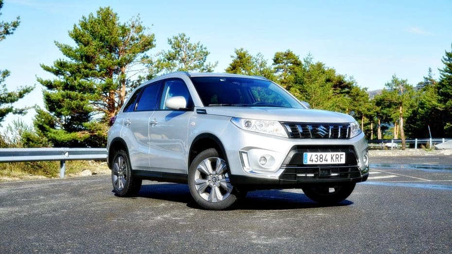 Prueba Suzuki Vitara 1.0T GLE 4WD 111 CV: Interesantes novedades y abandono del diésel