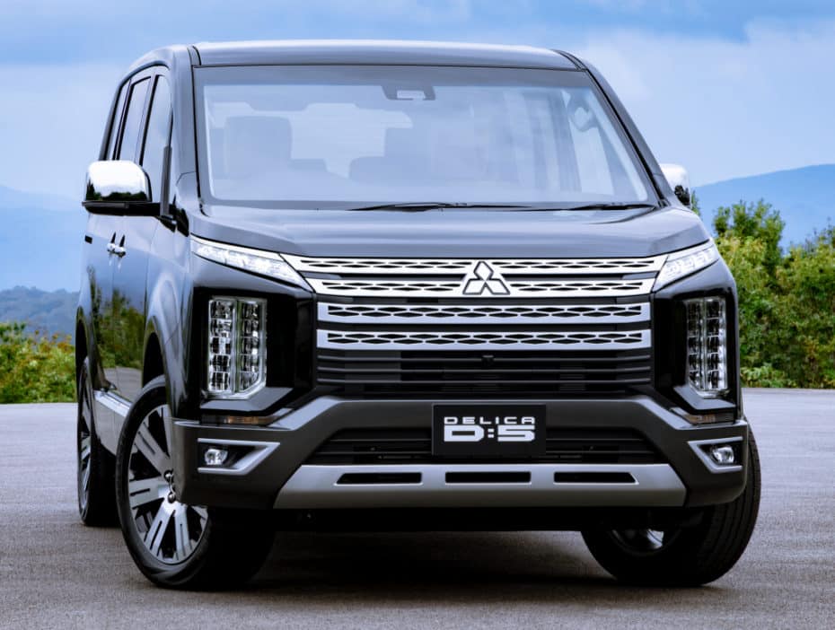 Mitsubishi delica 2018