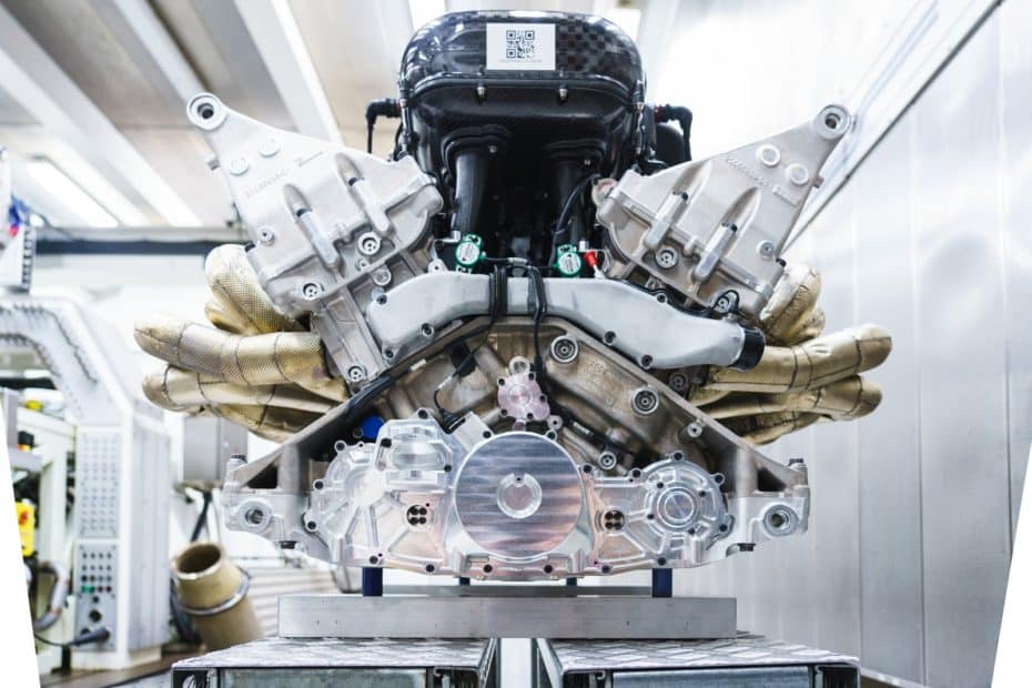 Así es el motor V12 que Aston Martin y Cosworth han desarrollado para el Valkyrie: 1.000 CV a 11.100 rpm