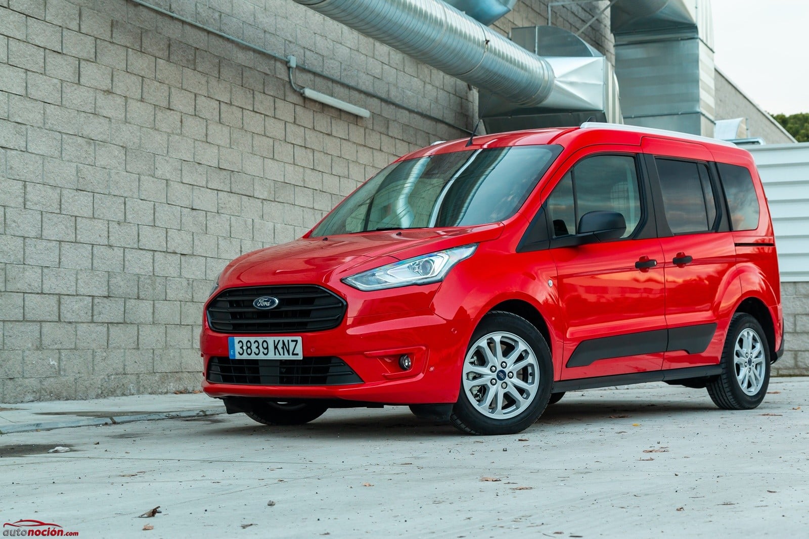 Medidas, maletero y precio del Ford Transit