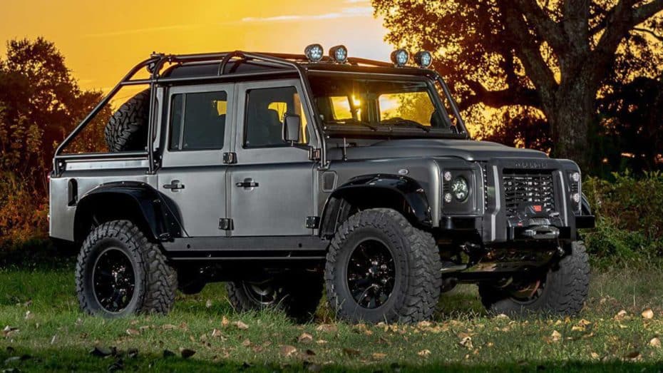 land rover defender 110 ไทย model