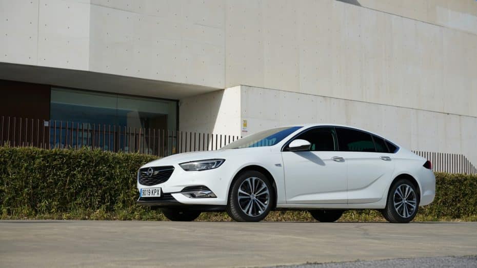 Prueba Opel Insignia 2.0 CDTI 170 CV: Porque nos gustan las grandes berlinas y el diésel sigue siendo interesante