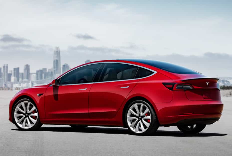 O Tesla Model 3 já triunfa na Europa: mais de 15.000 pedidos em poucas semanas O Tesla Model 3 já triunfa na Europa: mais de 15.000 pedidos em poucas semanas