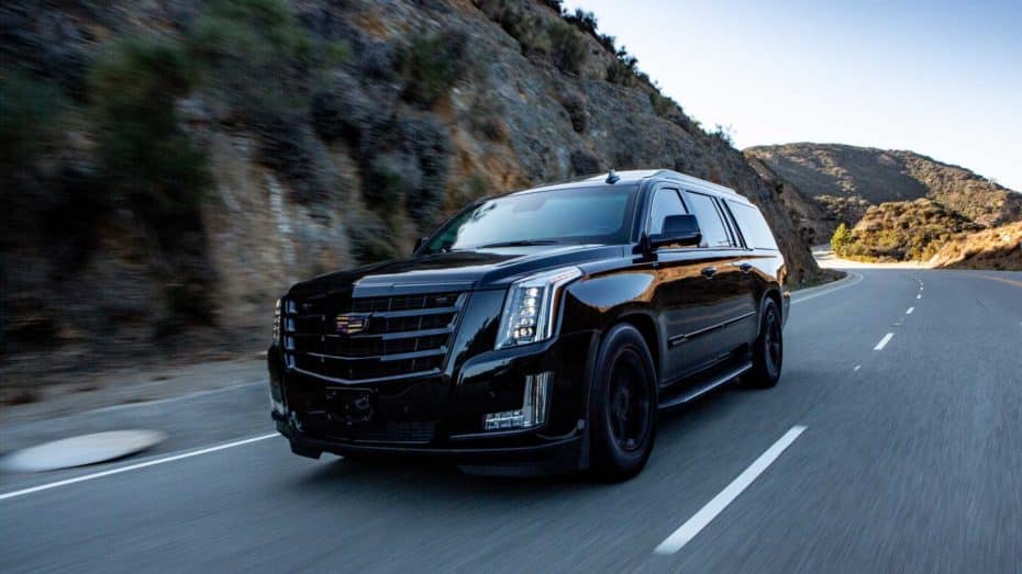Este lujoso Cadillac Escalade con blindaje de nivel 6 tiene más gadgets que un coche de