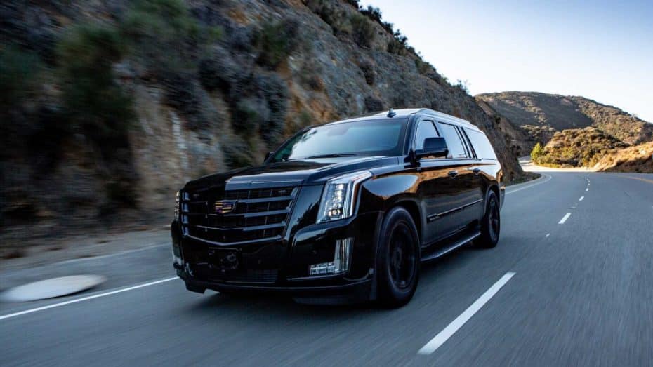 Este lujoso Cadillac Escalade con blindaje de nivel 6 tiene más gadgets que un coche de James Bond