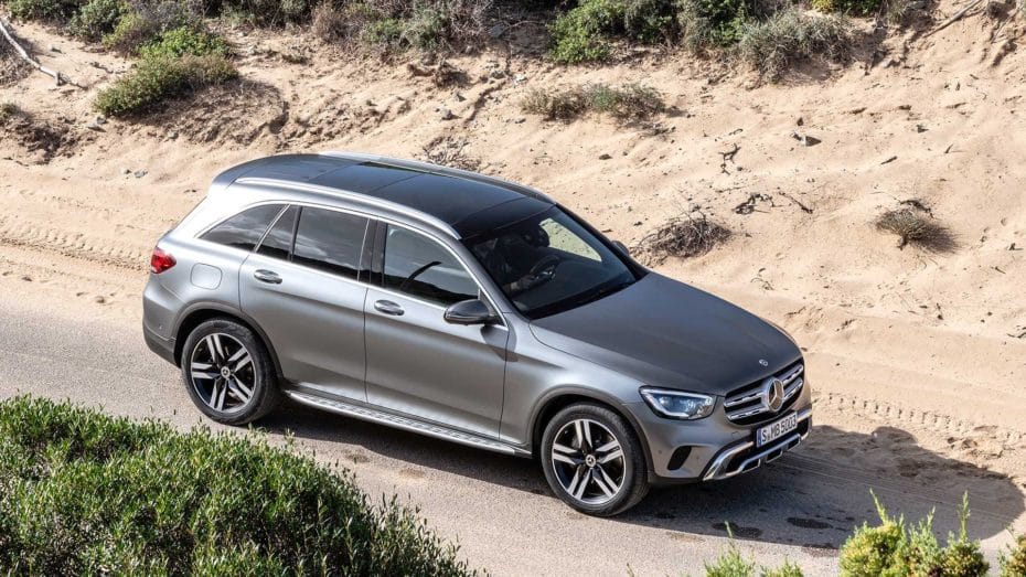 Mercedes-Benz GLC 2019: Mecánicas renovadas, pegatina ECO y un sutil lavado de cara