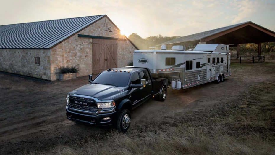 RAM Chassis Cab 2019: Una bestia V8 con capacidad para arrastrar hasta 16 toneladas