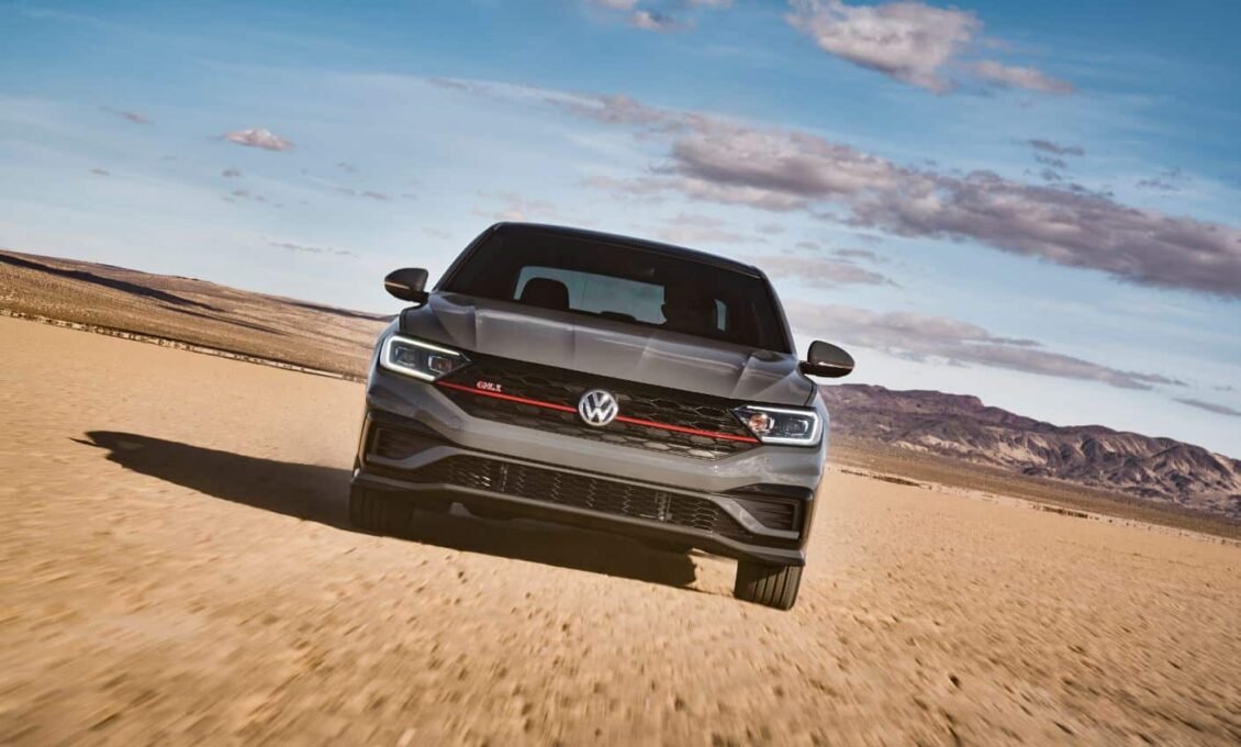 ¡Oficial!, el Volkswagen Jetta GLI debuta con muchos cambios y elementos del Golf GTI y del Golf R