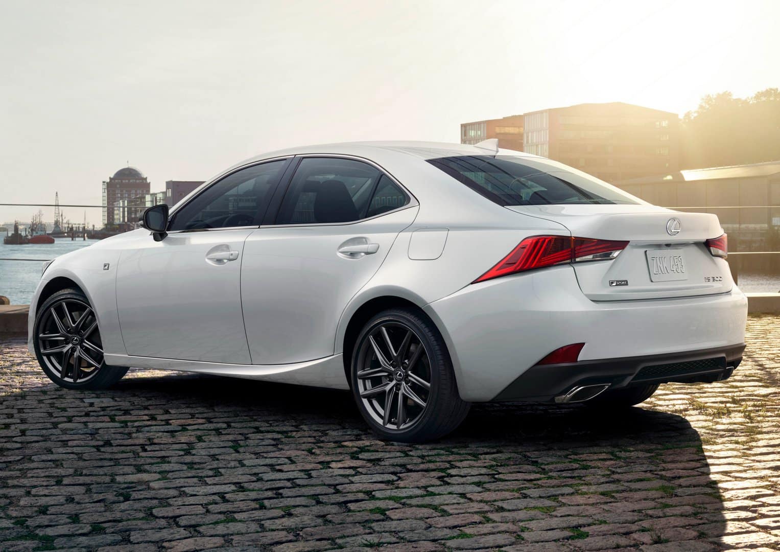 Nuevo Lexus IS300 FSport «Black Line»