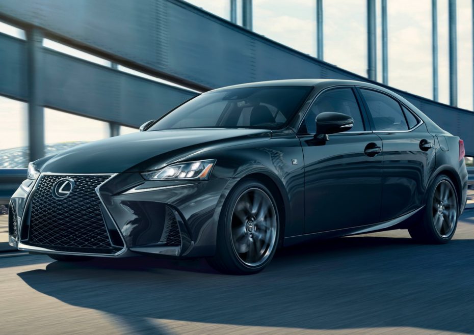 Nuevo Lexus IS300 F-Sport «Black Line»