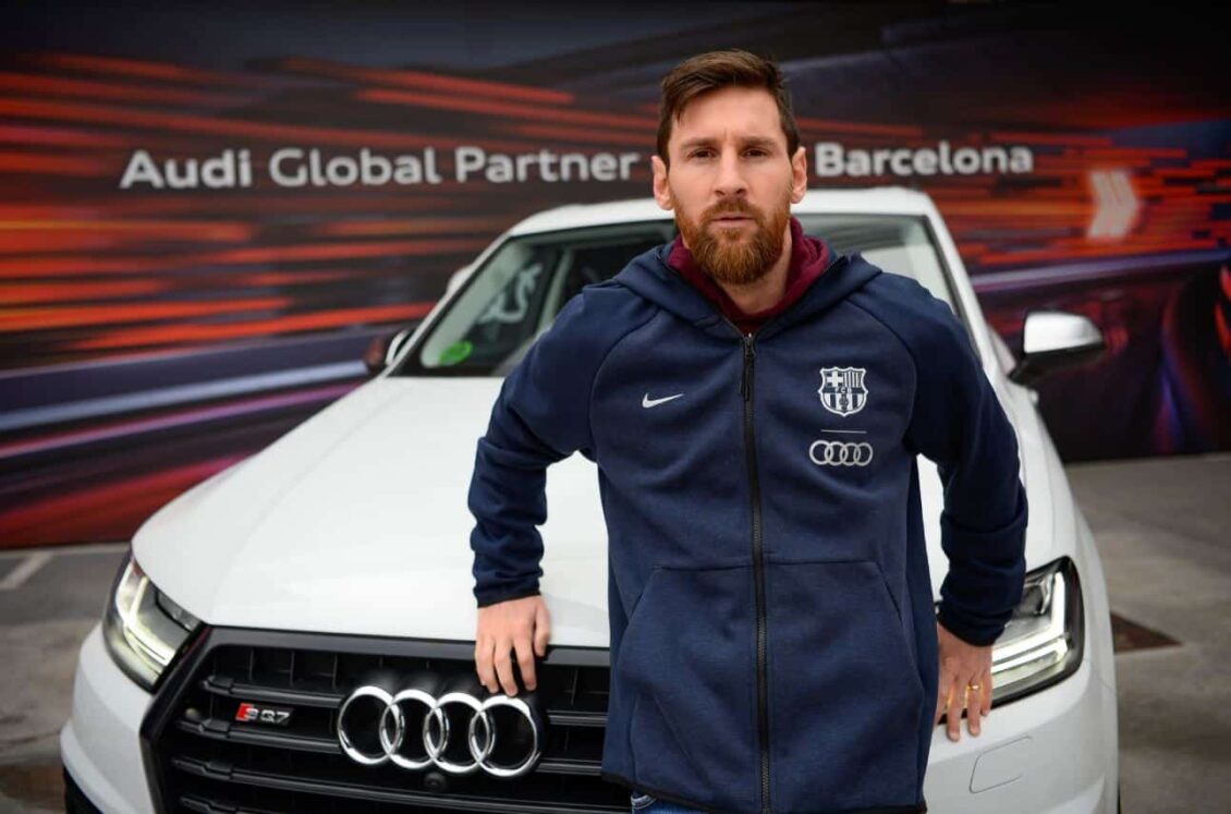 Los jugadores del FC Barcelona reciben sus nuevos Audi: Q7, SQ7, Q8, e-tron y A7