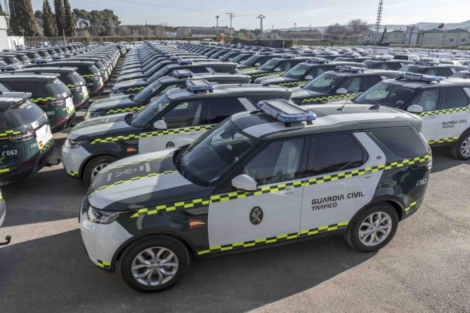 La DGT compra 85 Land Rover Discovery SD4 240 CV: Más de 60.000 € por unidad para tu seguridad