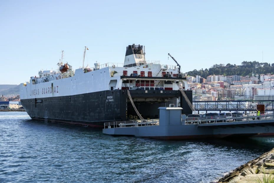 Traer un coche de Canarias: trámites, documentación e impuestos