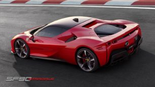 ¿El Ferrari SF90 Stradale es un rival a la altura del Rimac nevera?