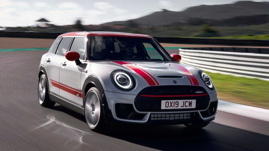 MINI John Cooper Works Clubman 2019: 75 CV y 100 Nm adicionales lo hacen único