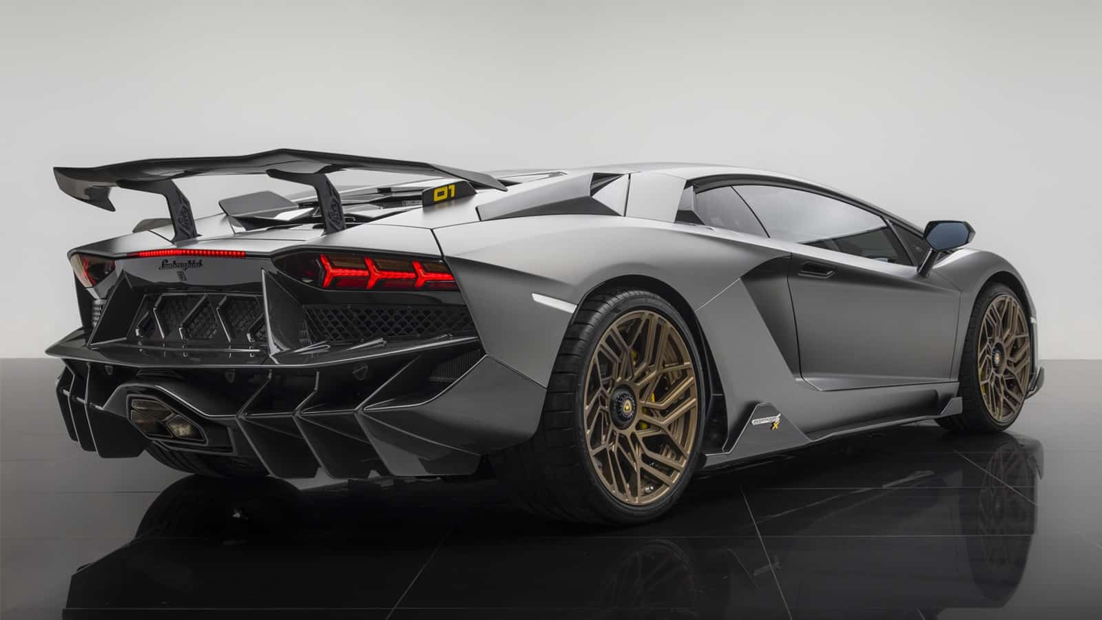 El Lamborghini Aventador S De Onyx Es Tan Salvaje Como El Aventador Svj