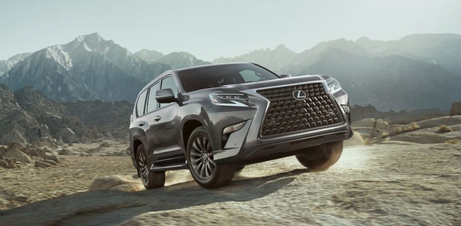 El Lexus GX se renueva: Si pensabas que la parrilla de BMW era grande…