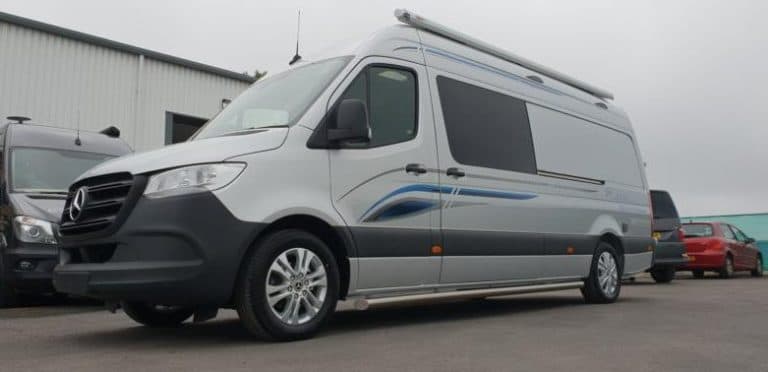 Lo último de Mclaren es esta deportiva Mercedes-Benz Sprinter camperizada