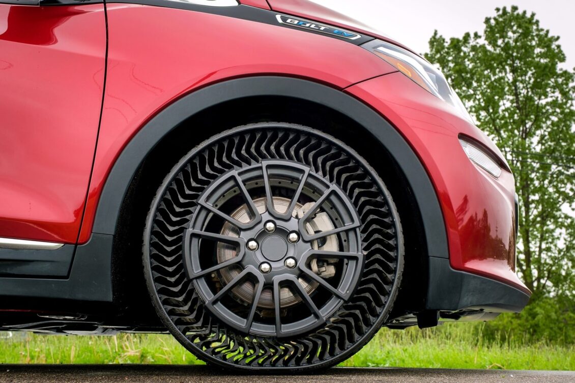 El neumático del futuro no tendrá aire y Michelin planea comercializarlo en 2024