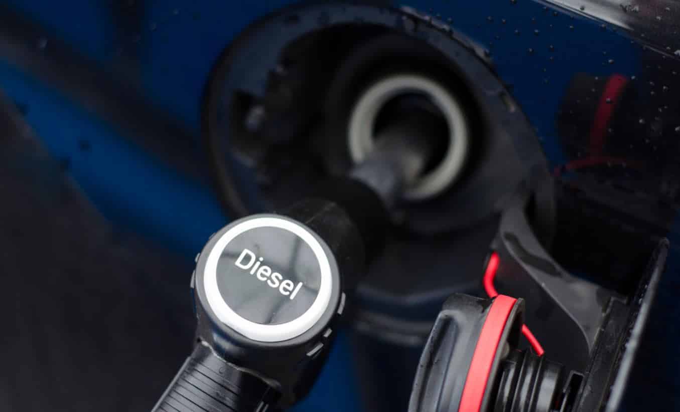 Politicians want to ban diesel/gasoline advertising