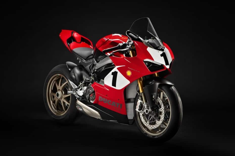 Ducati Panigale V4 25 Anniversario 916: Solo 500 ejemplares con escape Akrapovič y más de 214 CV