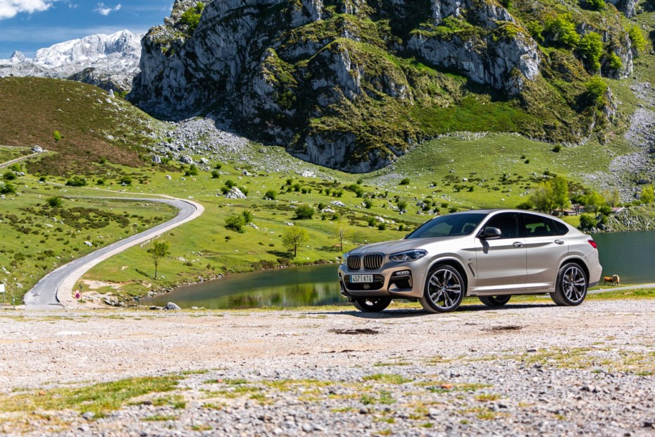 De la Playa de las Catedrales a León: Curvas, paisajes y gastronomía a bordo del BMW X4 M40d